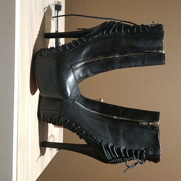 Boots - Picture 1 of 3